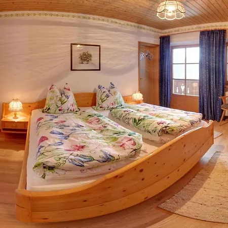 Carefree Apartment *